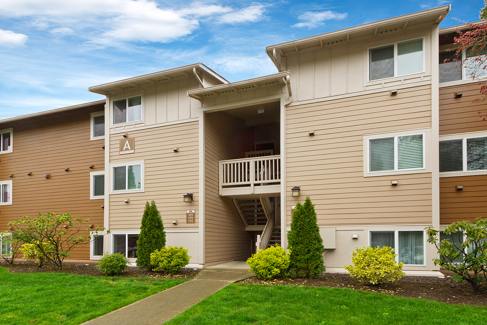 Woodinville Timber Ridge Condominium Pickett Street